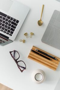 Simple Tips for Organizing a Clutter-Free Workspace at Home